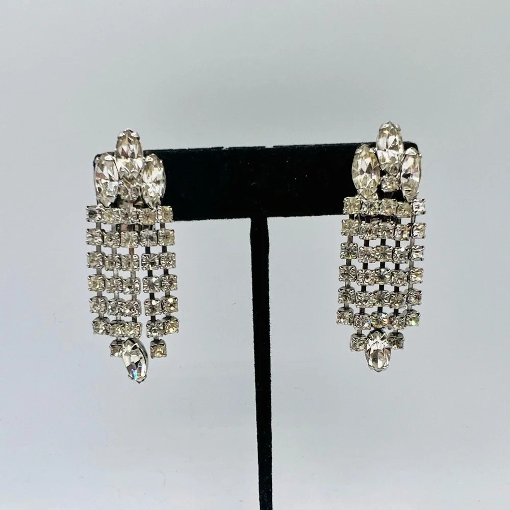Vintage rhinestone fringe clip on earrings costume jewelry silver tone